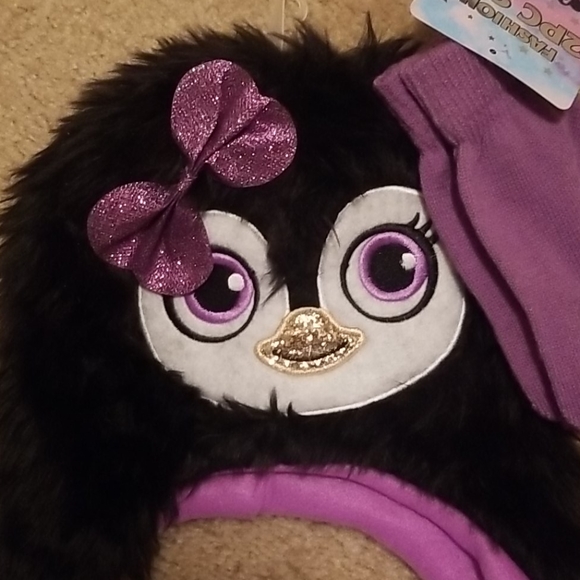 Girls Hat and Glove Set - Picture 2 of 5